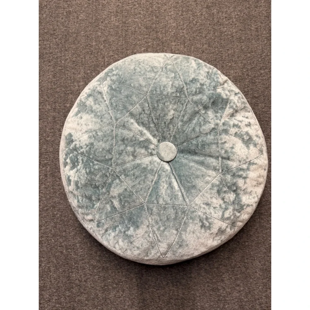 Broyhill Legacy Round Crushed Velvet Throw Pillow Blue Quilted  Button Tufted